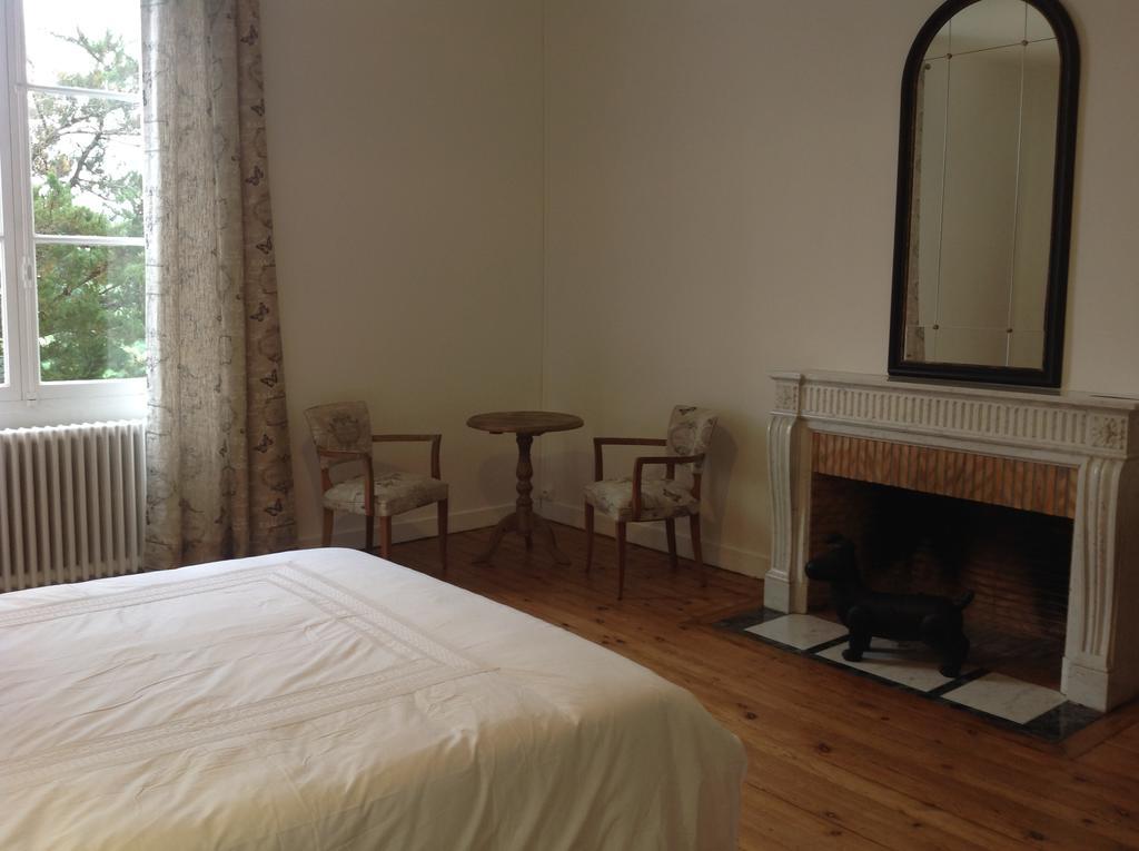 Chateau Fauchey Cadillac Bagian luar foto
